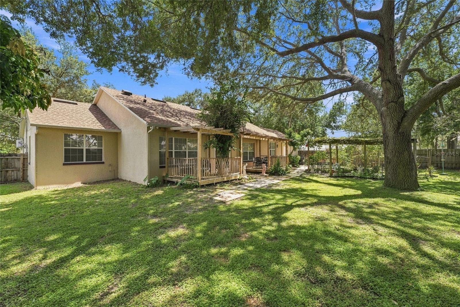 Backyard 2nd view - 502 PALM DR, WINTER GARDEN