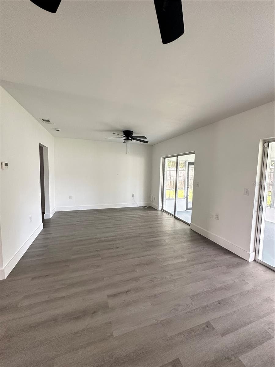 Single Family Residence at 4211 SW 145TH PLACE RD, OCALA, photo 4 of 16