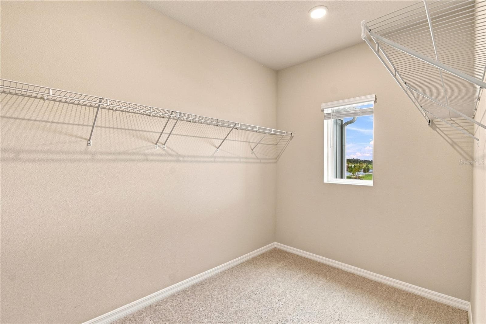 Owner's Closet - 5592 COOPERS HAWK CT, ST CLOUD