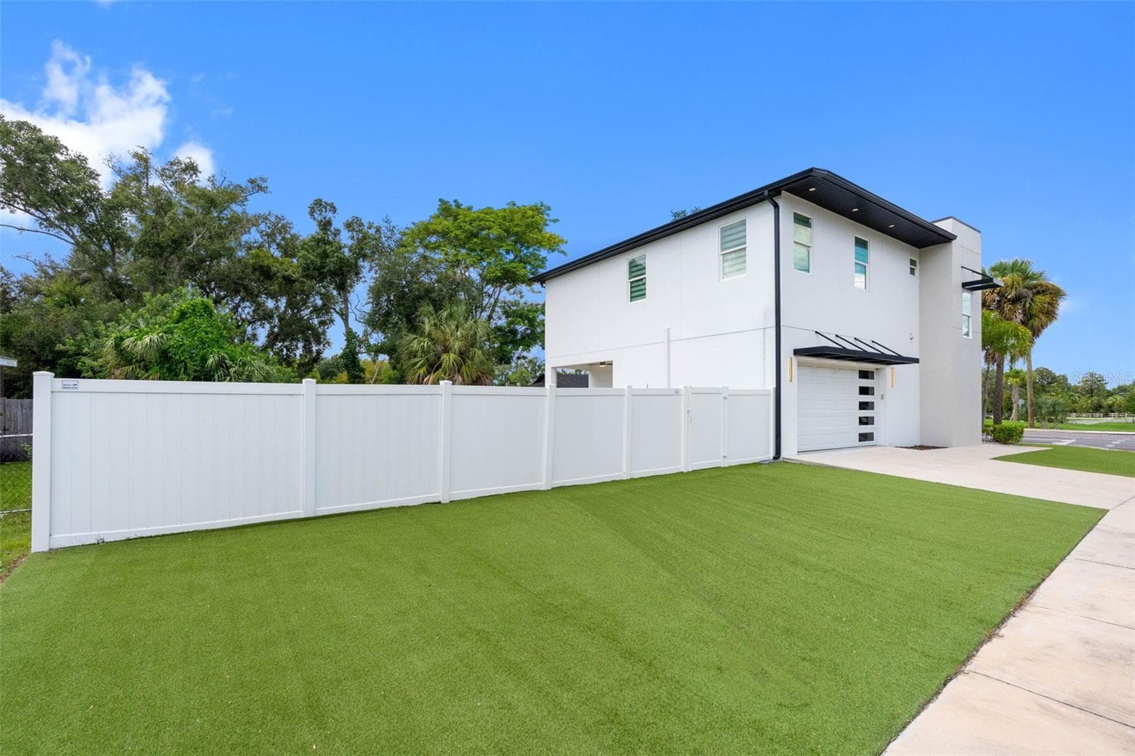 Single Family Residence at 902 W SLIGH AVE, TAMPA, photo 40 of 70