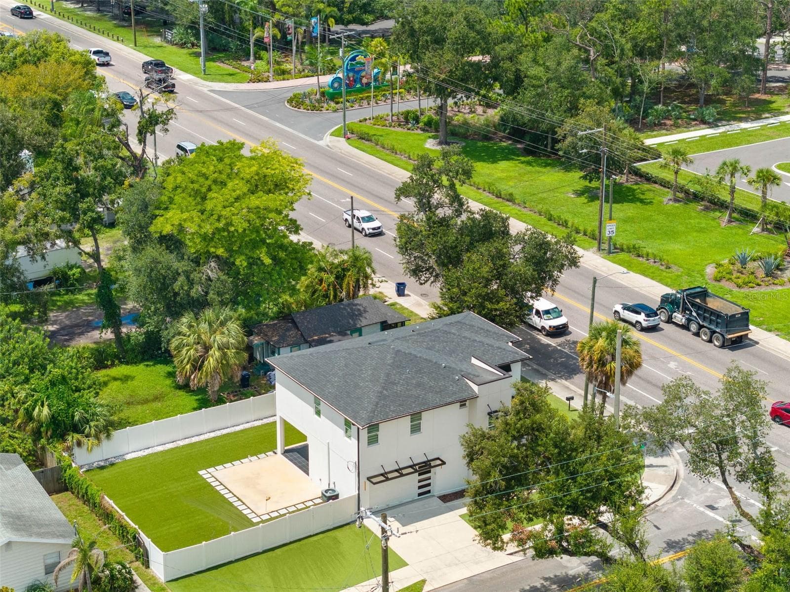 Single Family Residence at 902 W SLIGH AVE, TAMPA, photo 53 of 70