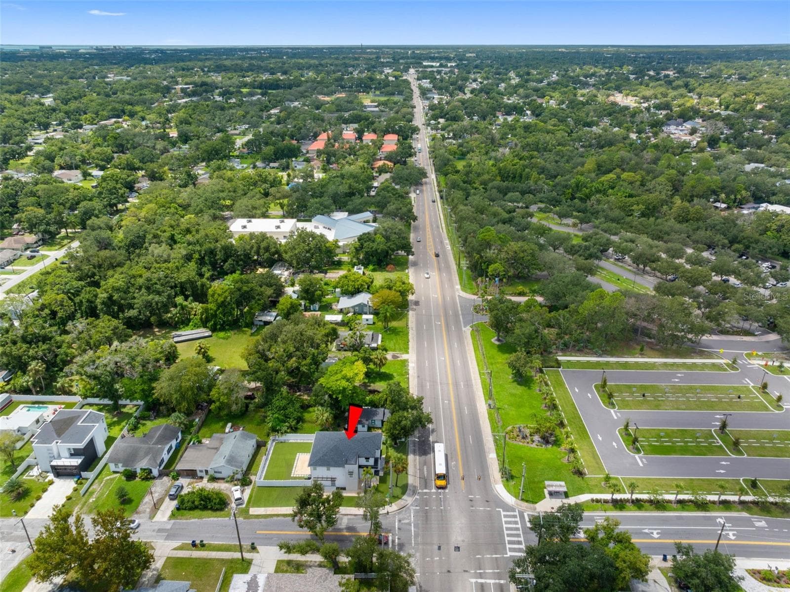 Single Family Residence at 902 W SLIGH AVE, TAMPA, photo 59 of 70