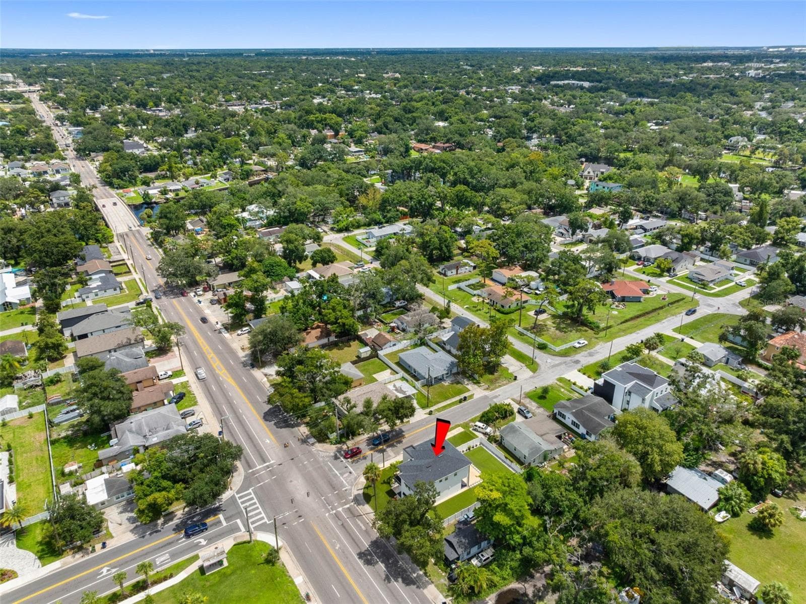 Single Family Residence at 902 W SLIGH AVE, TAMPA, photo 64 of 70