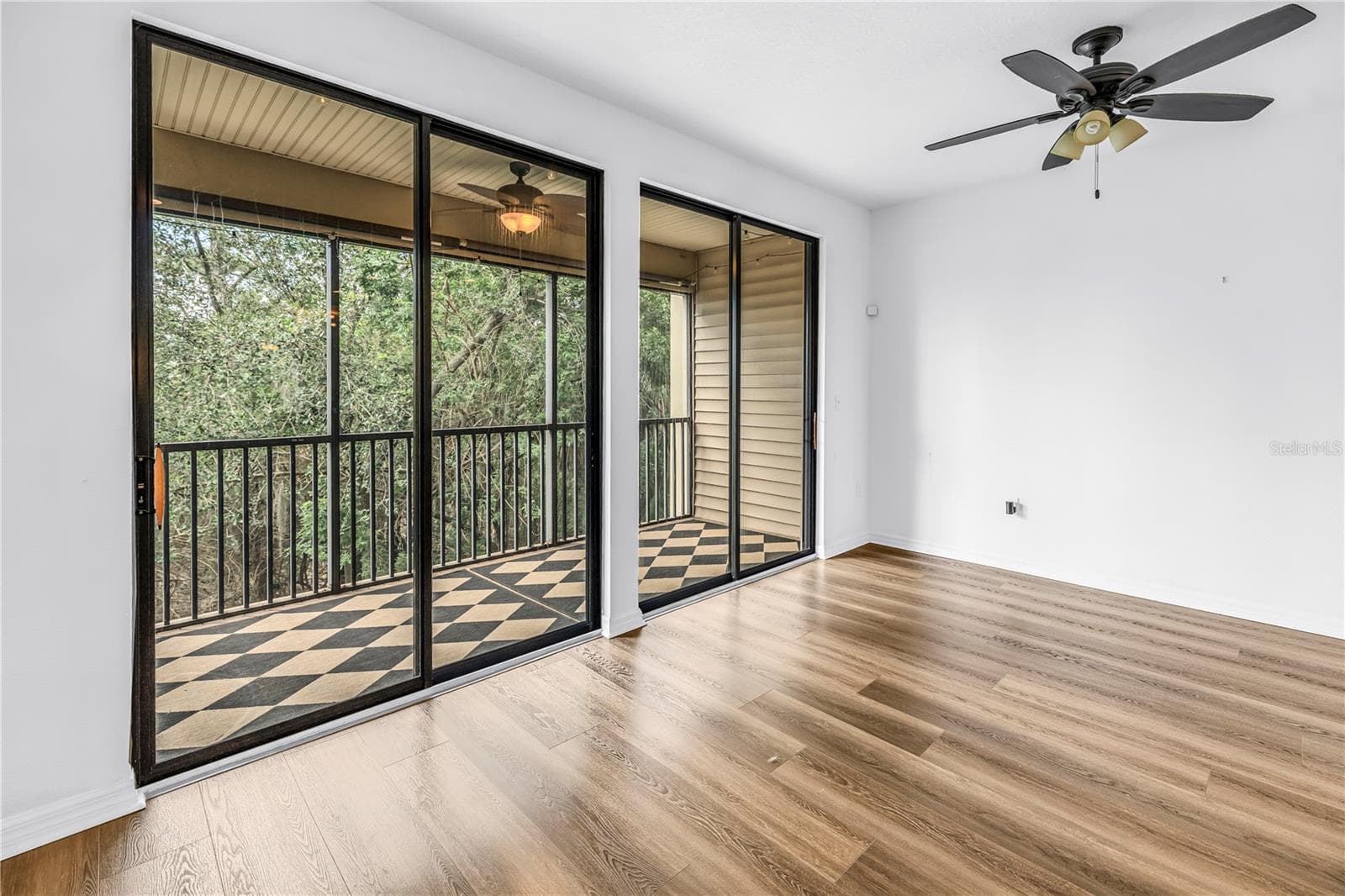 Townhouse at 9715 BAY GROVE LN, TAMPA, photo 10 of 46
