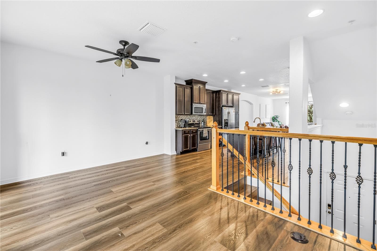 Townhouse at 9715 BAY GROVE LN, TAMPA, photo 11 of 46
