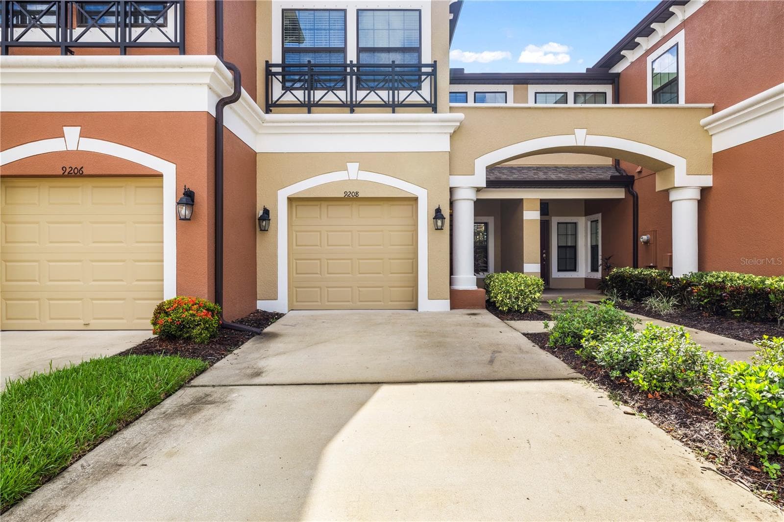 Townhouse at 9208 FOX SPARROW RD, TAMPA, photo 2 of 61