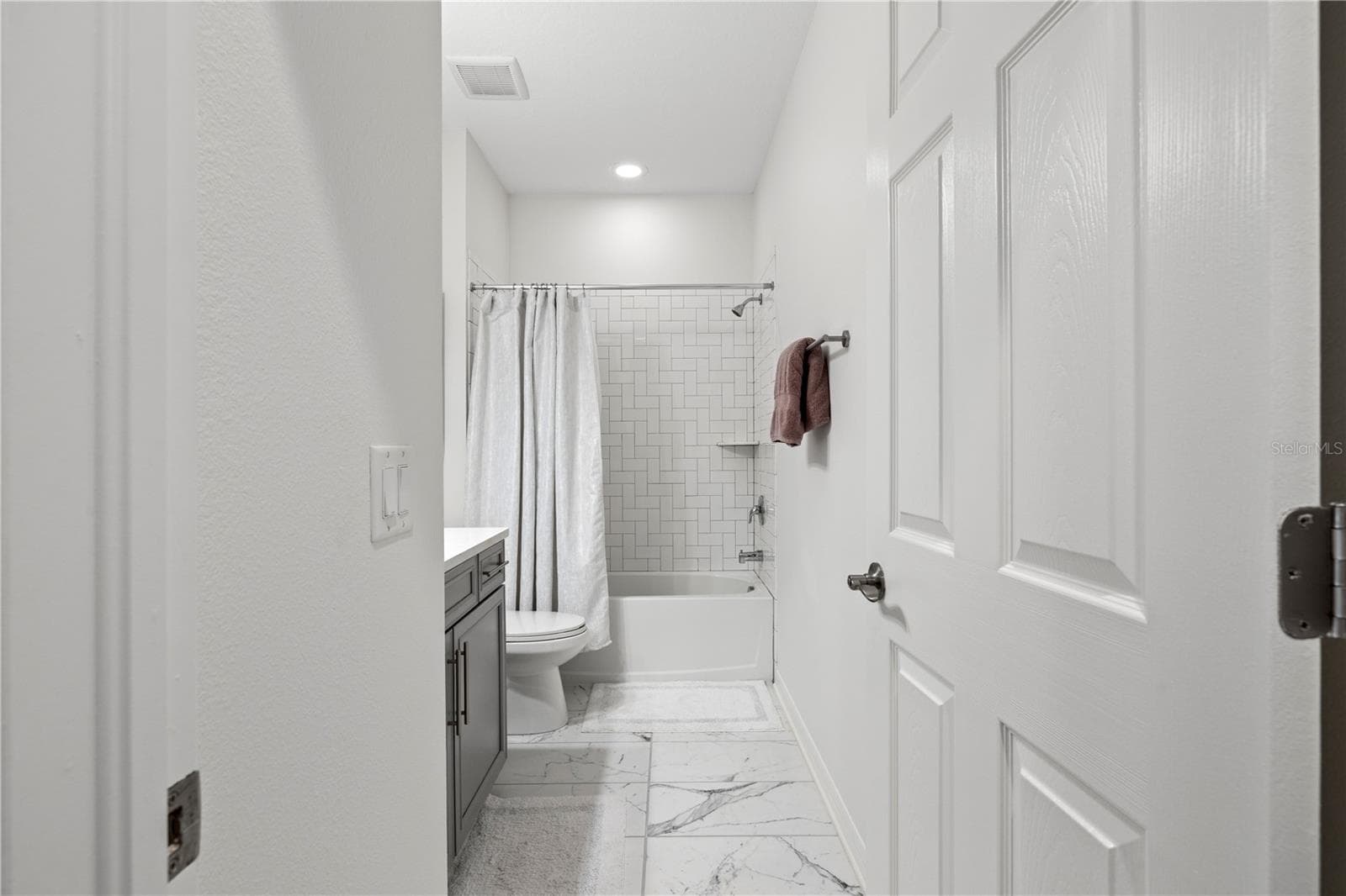 Townhouse at 9208 FOX SPARROW RD, TAMPA, photo 33 of 61