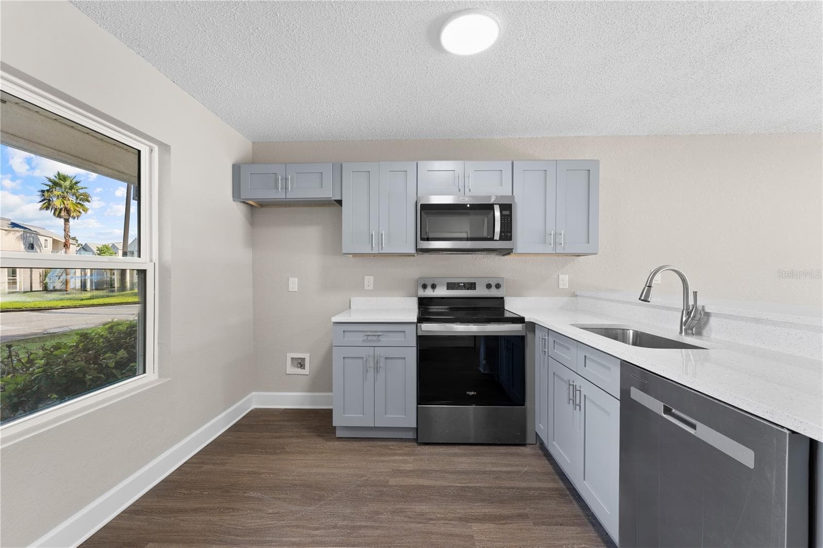 Kitchen - 2508 WOODGATE BLVD #105, ORLANDO