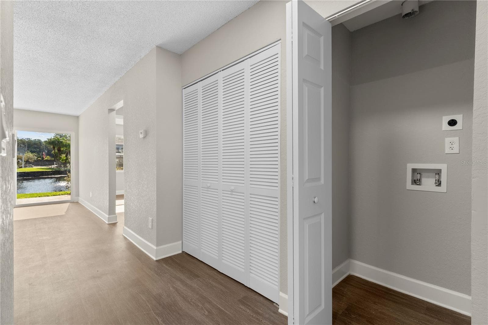Laundry Closet - 2508 WOODGATE BLVD #105, ORLANDO