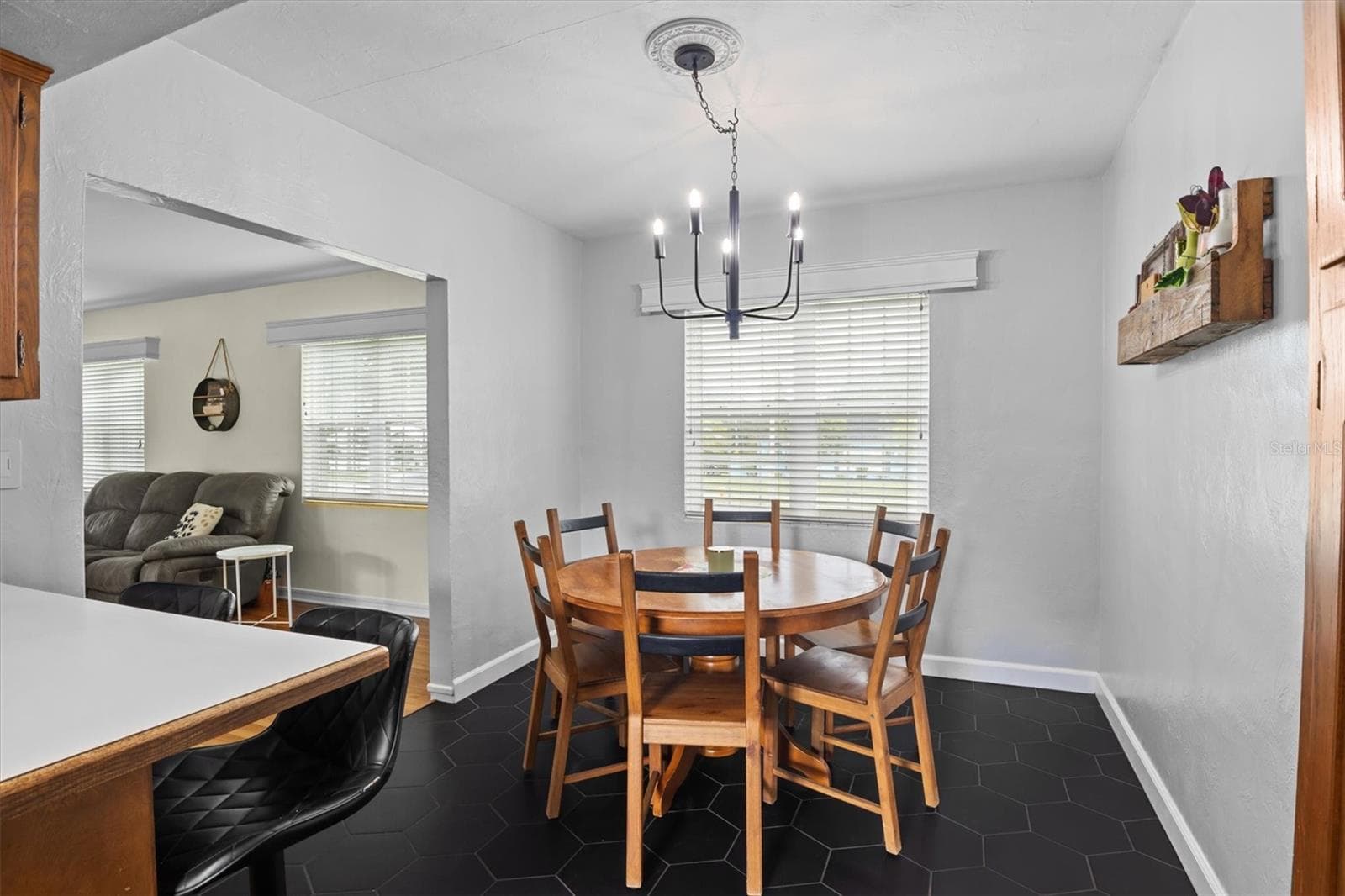 Single Family Residence at 2603 CLEVELAND HEIGHTS BLVD, LAKELAND, photo 9 of 43