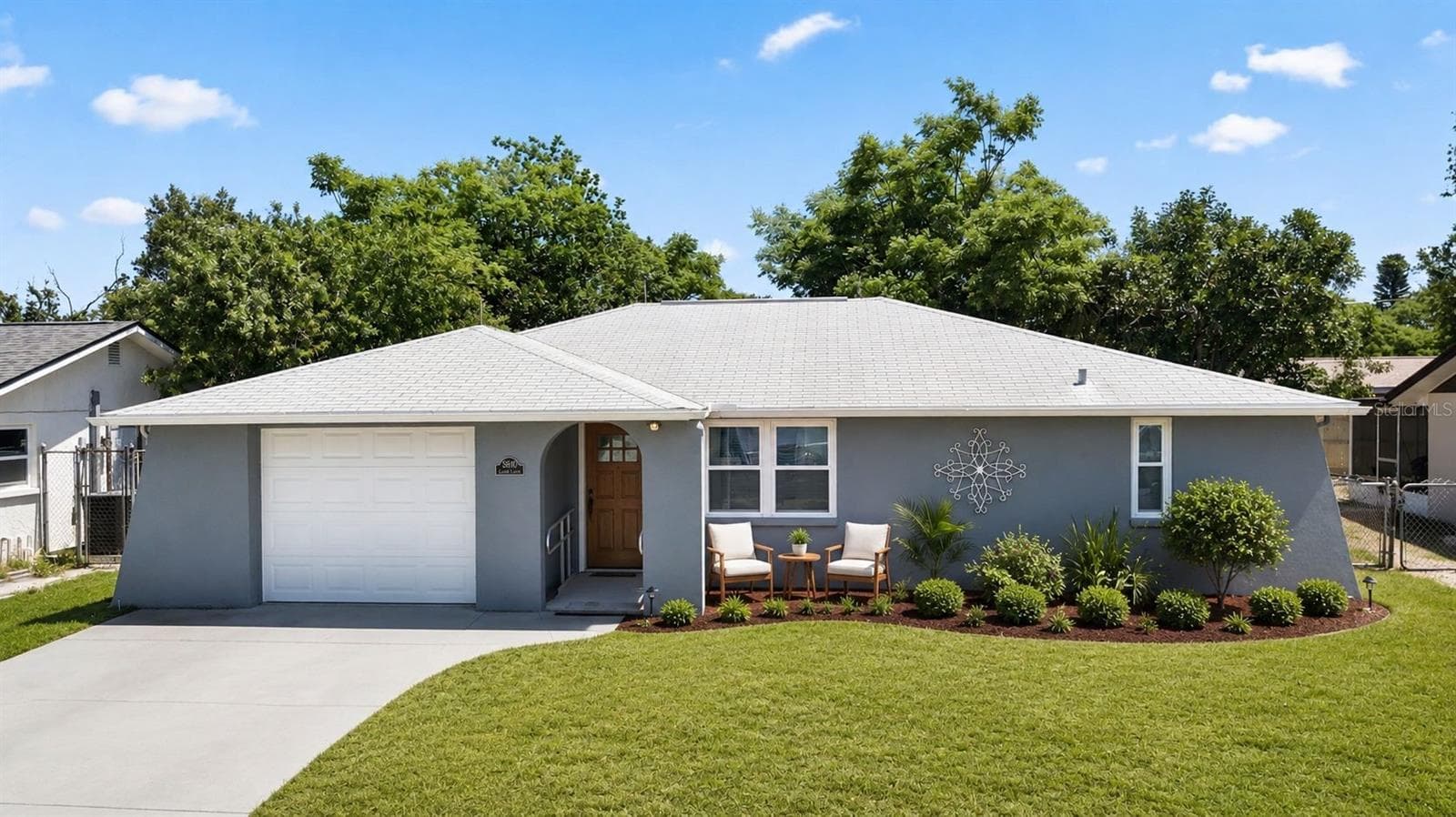Virtual landscaping and virtual staging - 8840 CARMEN LN, PORT RICHEY