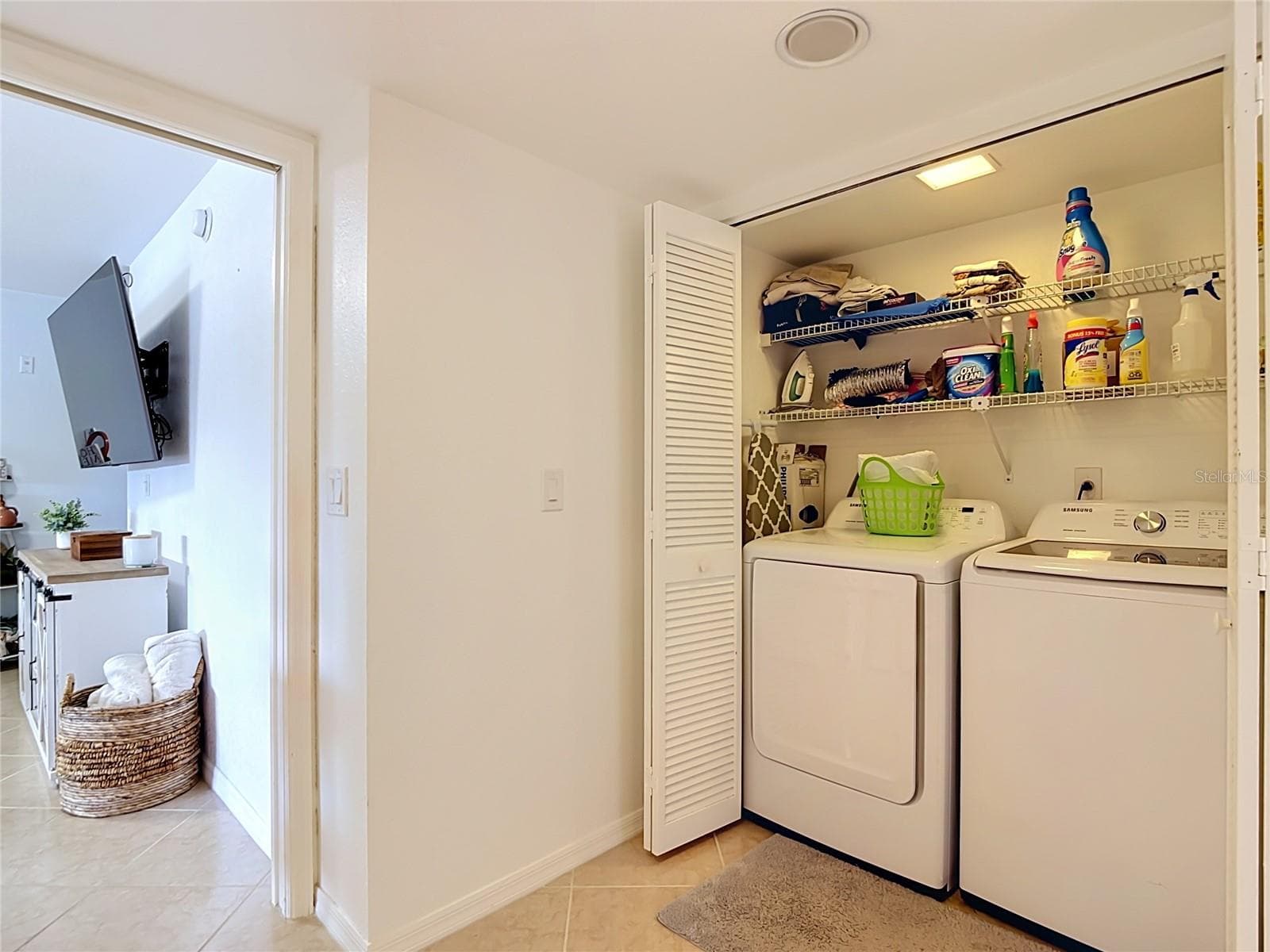 Condominium at 5925 TRAILWINDS DR #925, FORT MYERS, photo 9 of 52