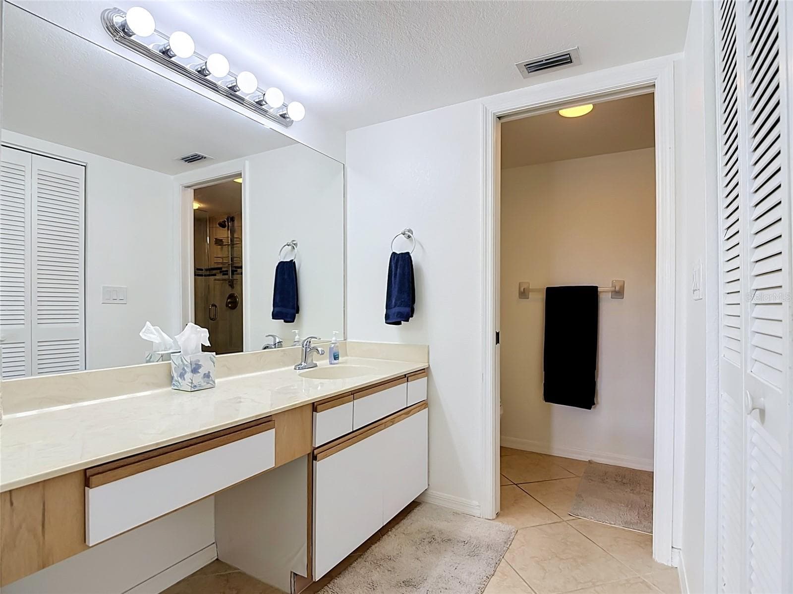 Condominium at 5925 TRAILWINDS DR #925, FORT MYERS, photo 21 of 52