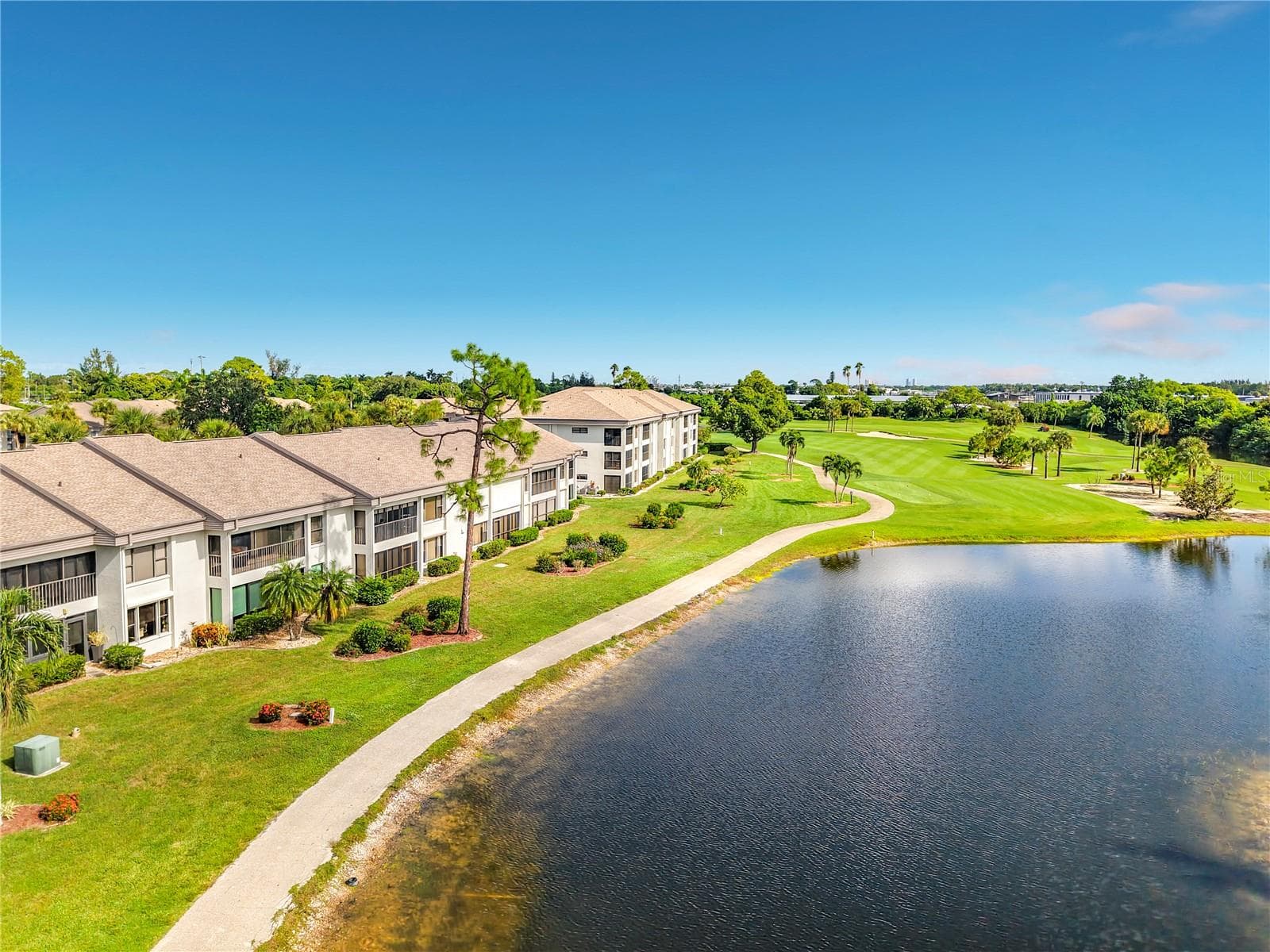 Condominium at 5925 TRAILWINDS DR #925, FORT MYERS, photo 38 of 52