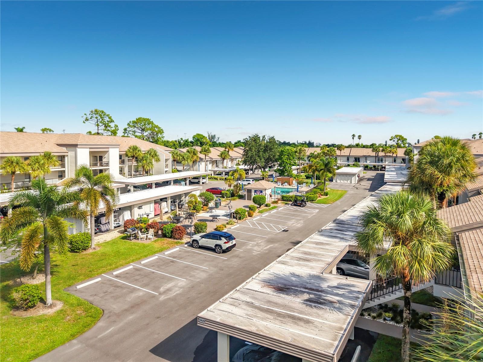Condominium at 5925 TRAILWINDS DR #925, FORT MYERS, photo 40 of 52