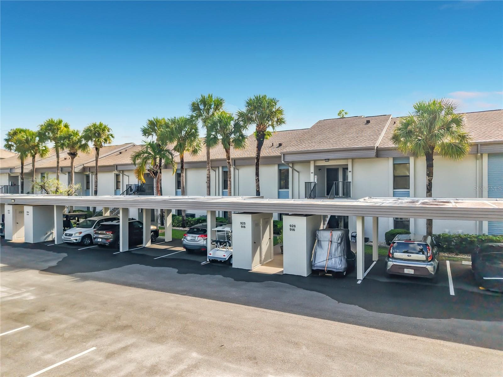 Condominium at 5925 TRAILWINDS DR #925, FORT MYERS, photo 46 of 52