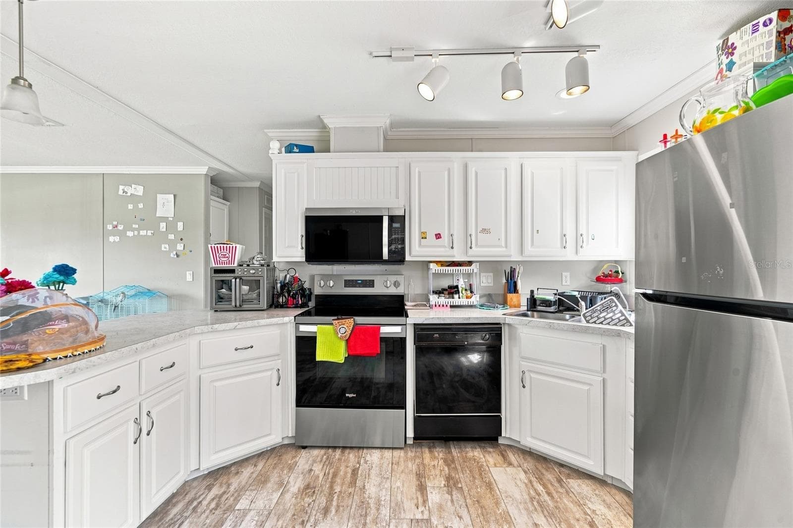 Manufactured Home at 20967 NW 250TH ST, OKEECHOBEE, photo 11 of 44