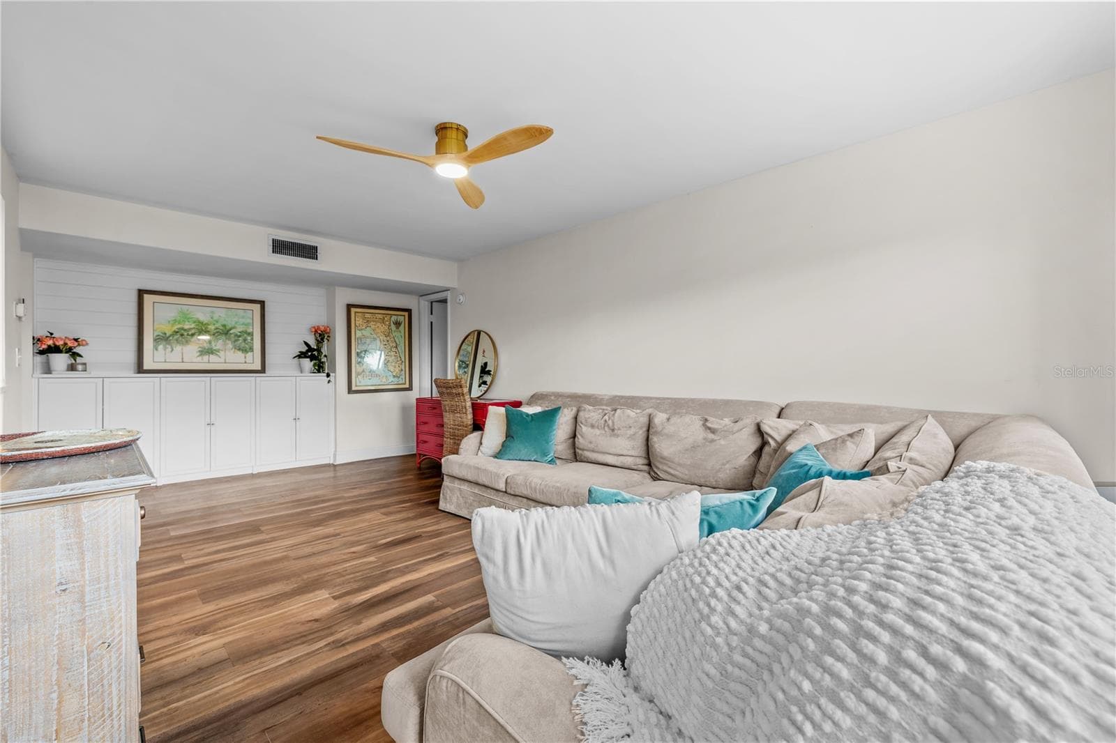 Condominium at 782 VILLAGE LAKE TER N #103, ST PETERSBURG, photo 19 of 44