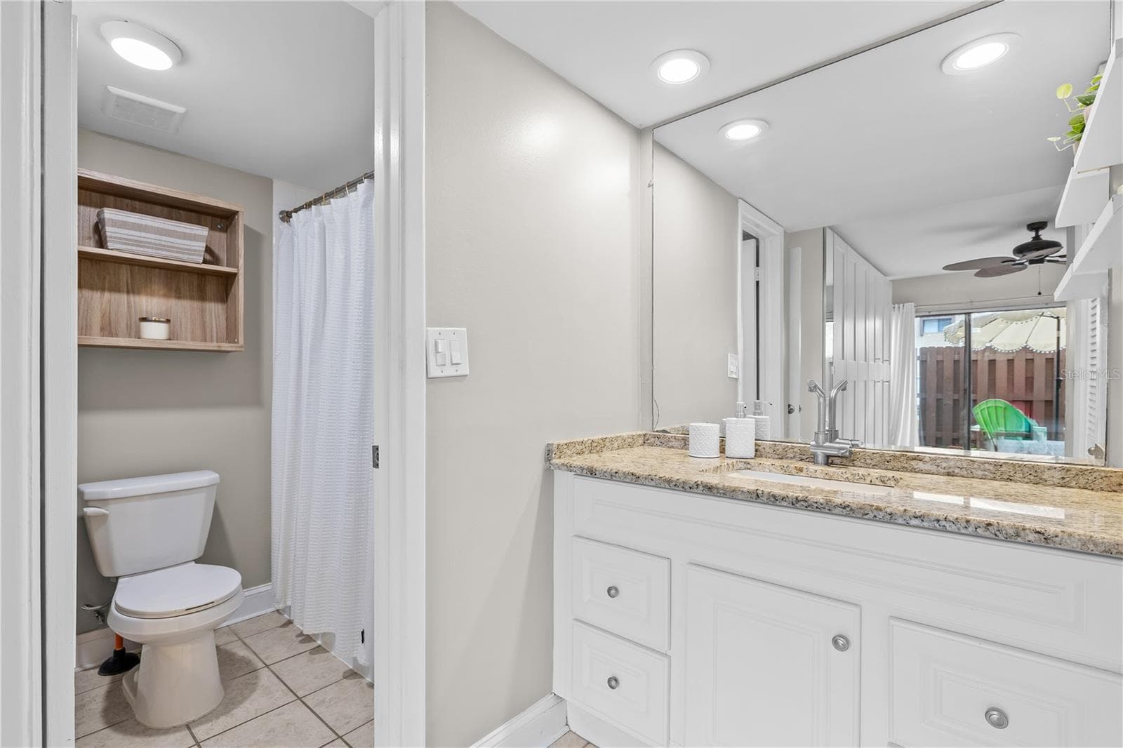 Condominium at 782 VILLAGE LAKE TER N #103, ST PETERSBURG, photo 23 of 44