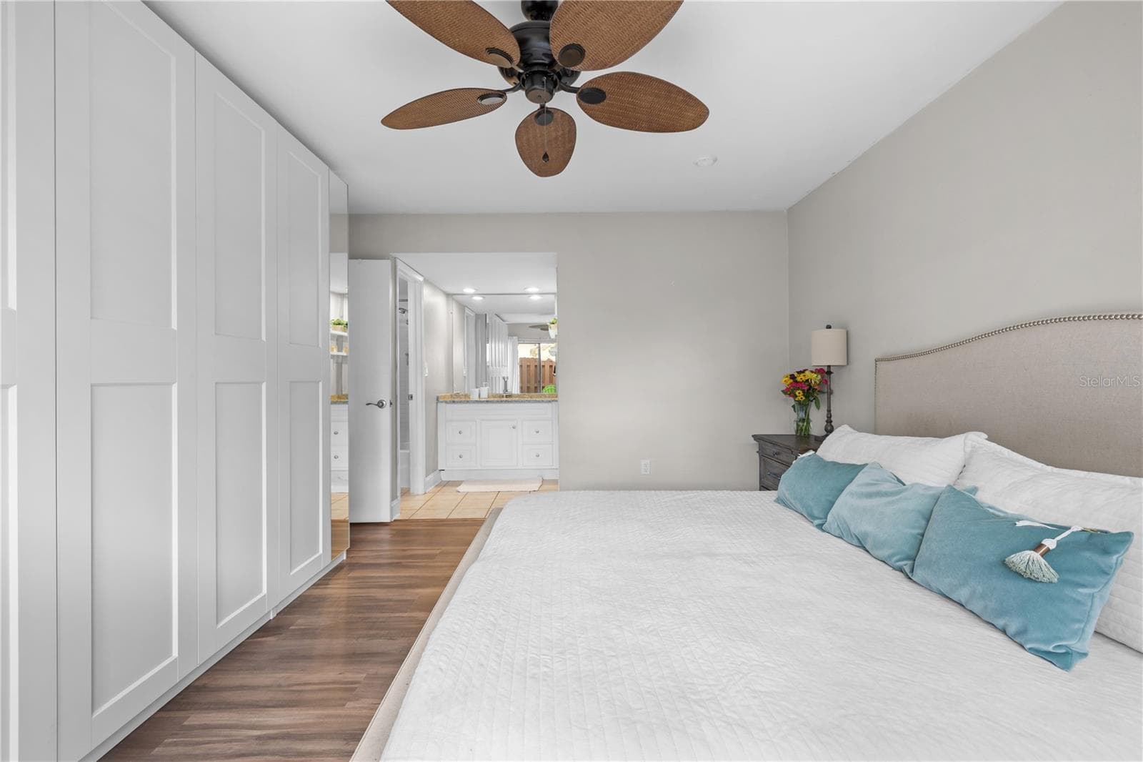 Condominium at 782 VILLAGE LAKE TER N #103, ST PETERSBURG, photo 26 of 44