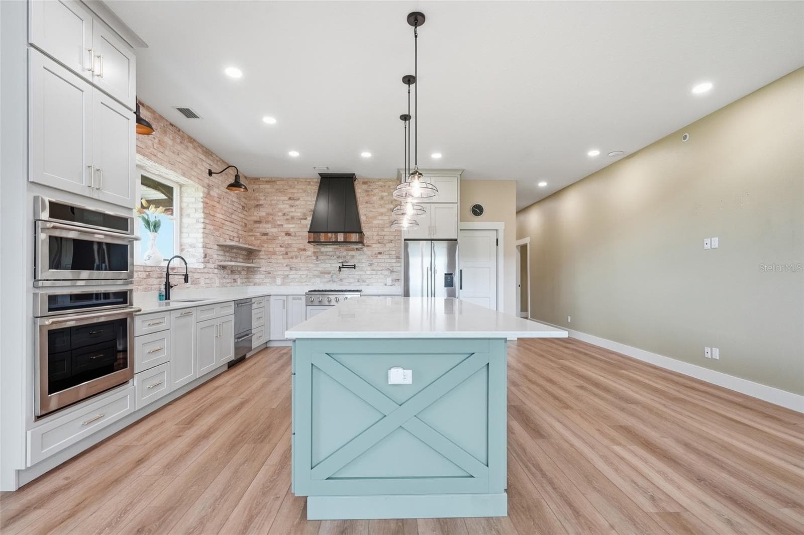 Single Family Residence at 3321 SW MARTIN LN, ARCADIA, photo 6 of 55