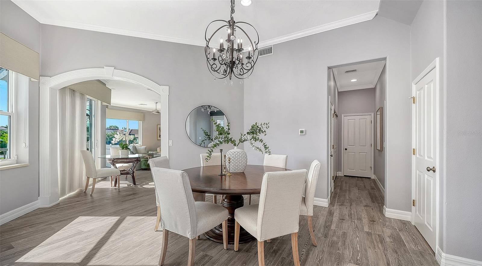 Single Family Residence at 560 CHIPPING LN, LONGBOAT KEY, photo 7 of 38