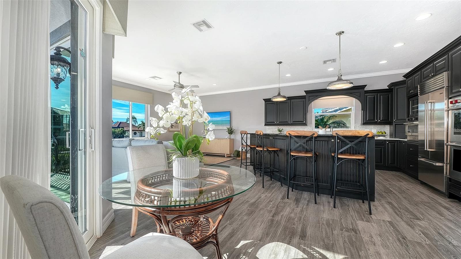 Single Family Residence at 560 CHIPPING LN, LONGBOAT KEY, photo 8 of 38