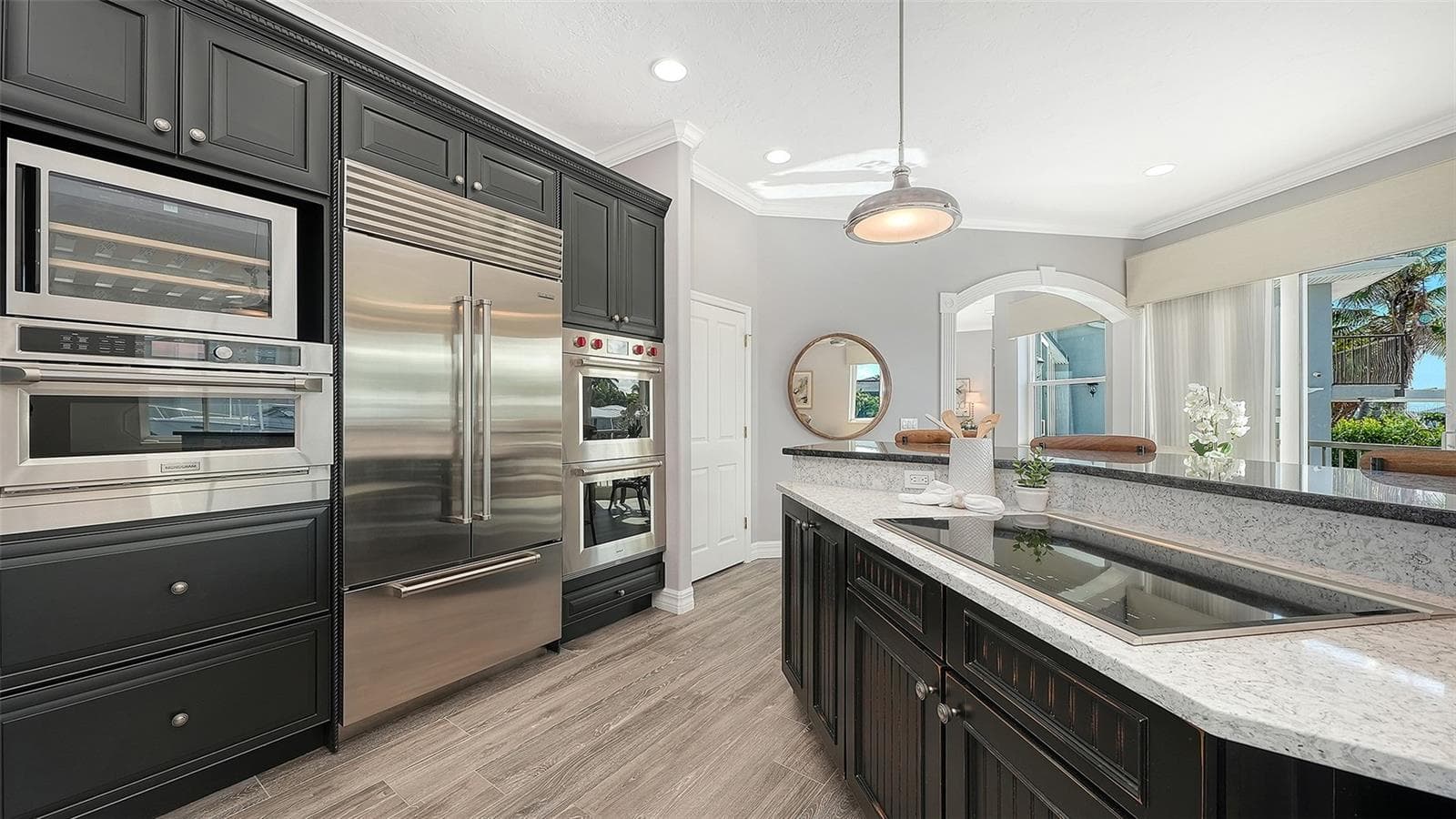 Single Family Residence at 560 CHIPPING LN, LONGBOAT KEY, photo 10 of 38