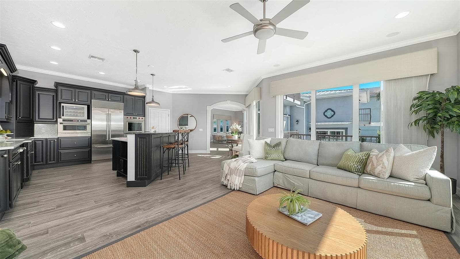 Single Family Residence at 560 CHIPPING LN, LONGBOAT KEY, photo 12 of 38