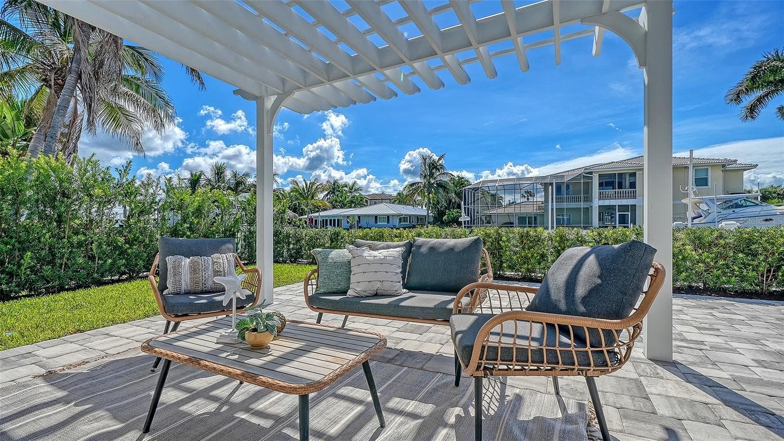 Single Family Residence at 560 CHIPPING LN, LONGBOAT KEY, photo 30 of 38