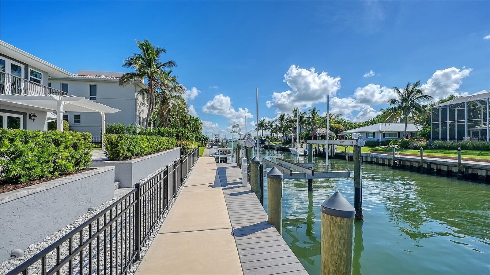 Single Family Residence at 560 CHIPPING LN, LONGBOAT KEY, photo 34 of 38
