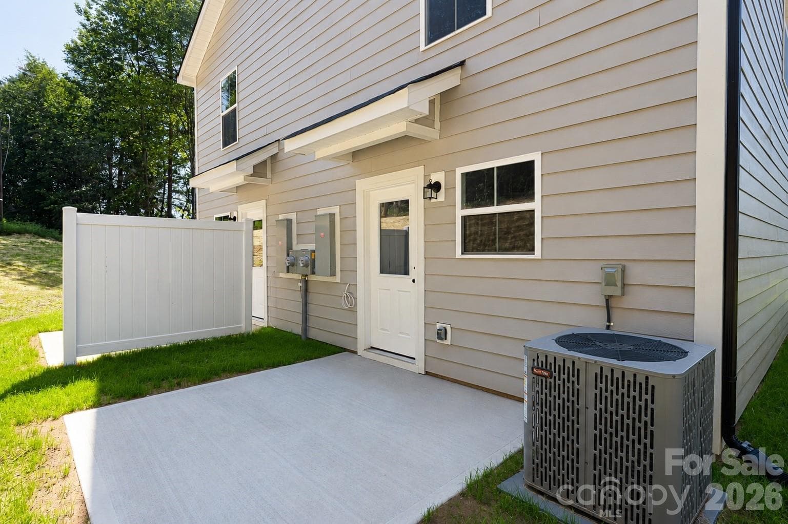 Duplex at 3081-3083 12th Avenue SE, Hickory, photo 15 of 17