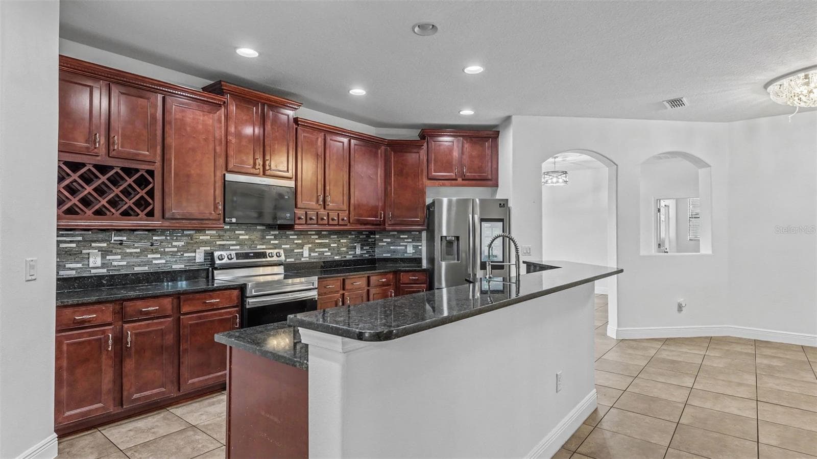 Single Family Residence at 3950 SUNSET LAKE DR, LAKELAND, photo 7 of 88