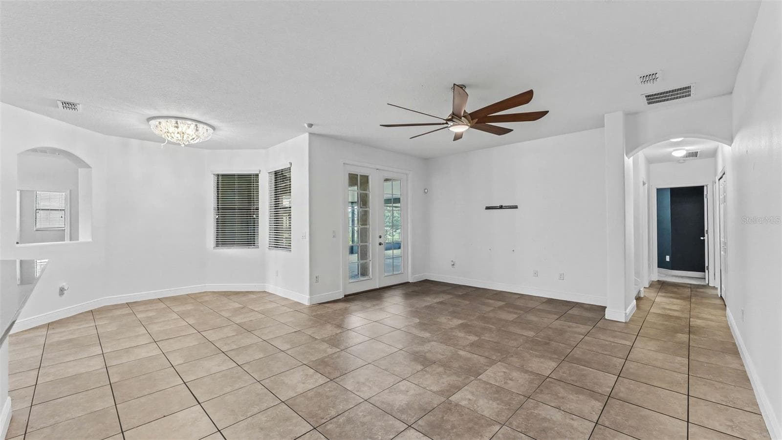 Single Family Residence at 3950 SUNSET LAKE DR, LAKELAND, photo 25 of 88