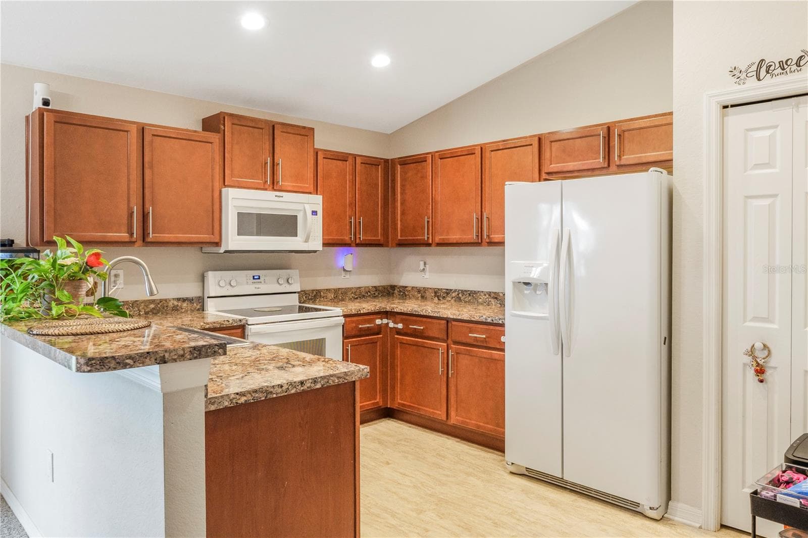 Single Family Residence at 225 SANDESTIN DR, HAINES CITY, photo 15 of 34