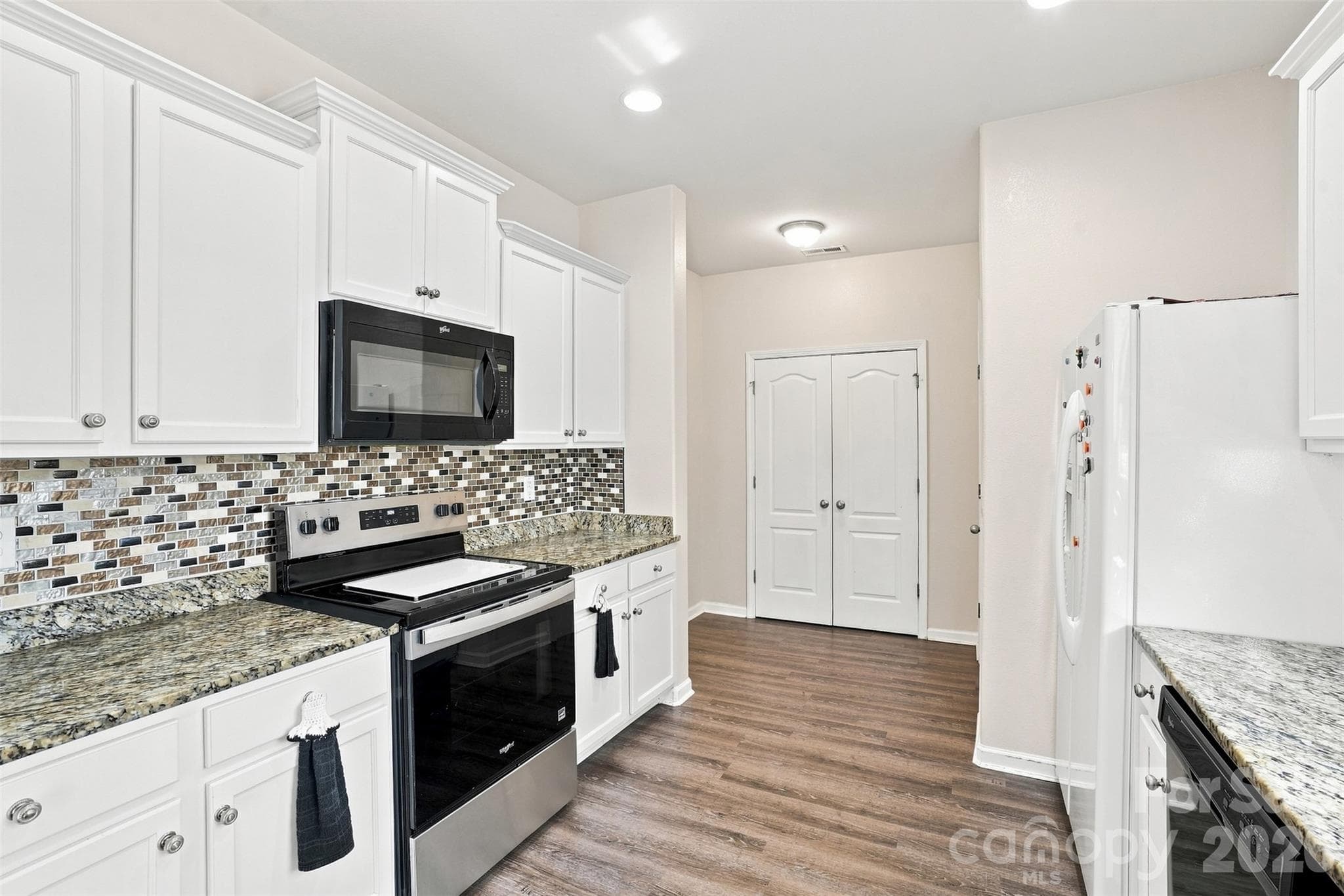 Single Family Residence at 4008 Tulocay Lane, Charlotte, photo 8 of 30