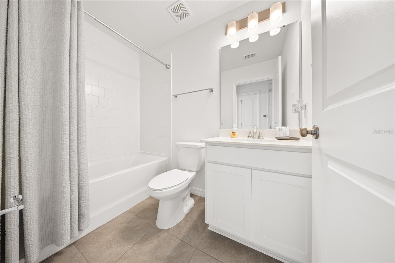 Bathroom 2 - 15038 WINDFLOWER ALY, WINTER GARDEN