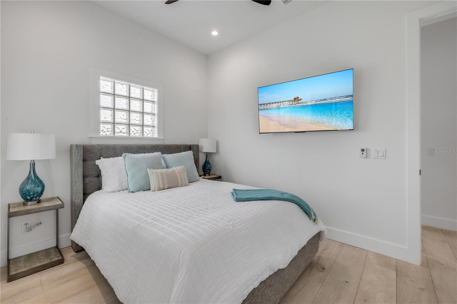 Guest Bedroom - 6 OLD FEGER DR, NEW SMYRNA BEACH