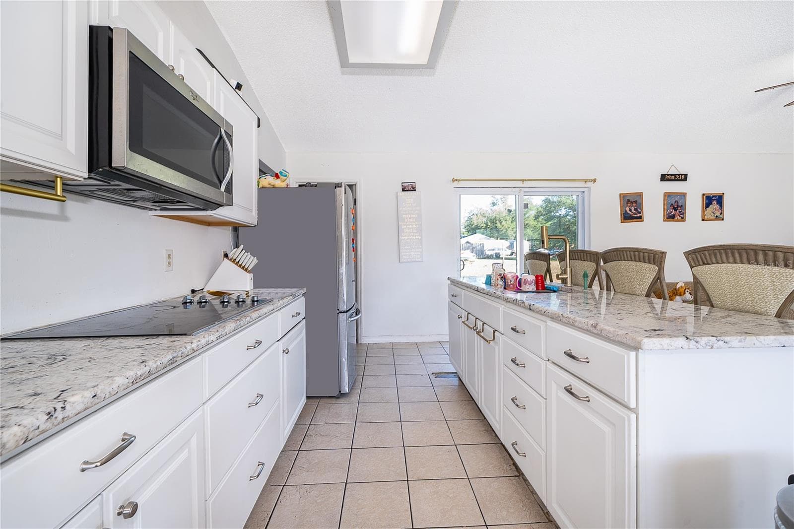 Single Family Residence at 14 CEDAR TRACE TER, OCALA, photo 10 of 29