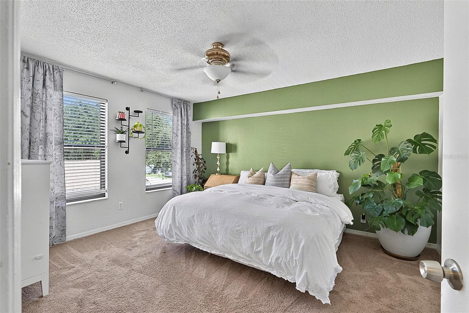 Primary bedroom-upstairs - 1110 MONTICELLO LN #1, PORT ORANGE