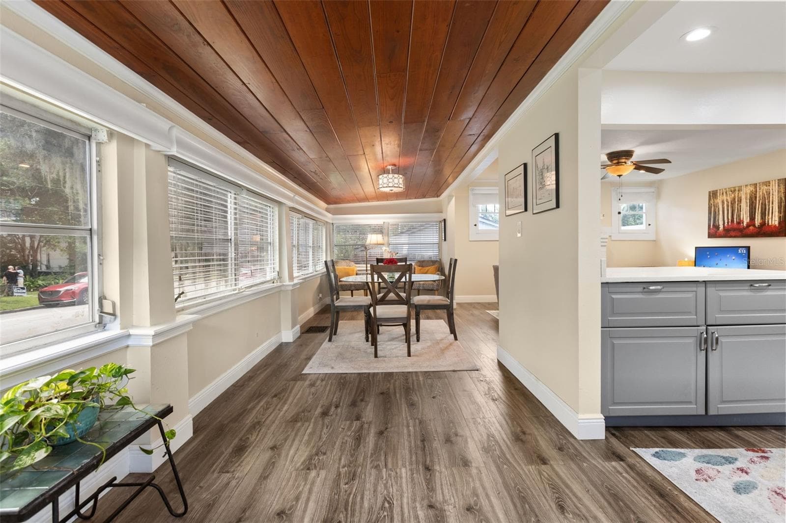 Single Family Residence at 1213 NOBLE PL, ORLANDO, photo 7 of 34