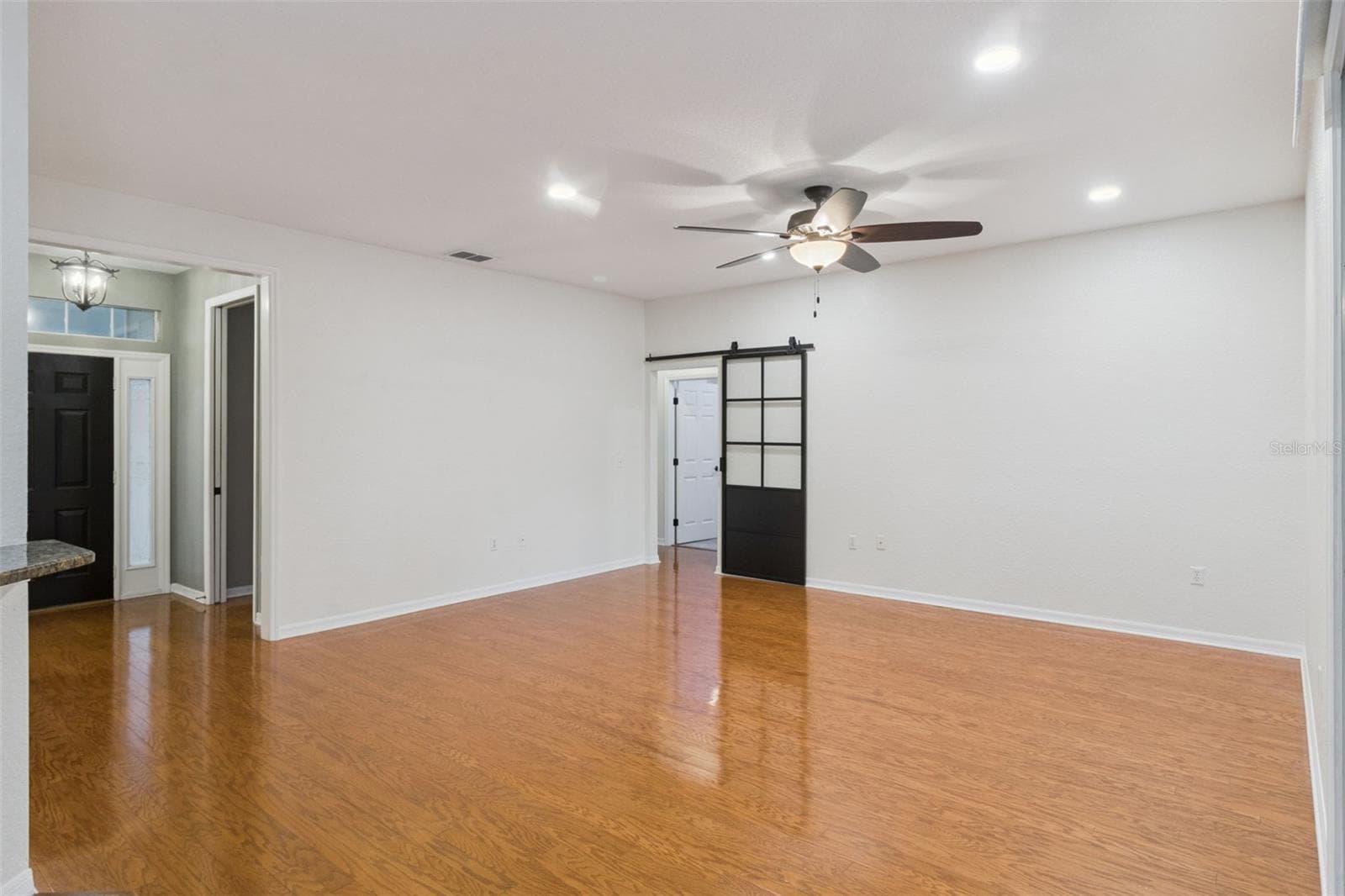 Living Room - 5937 TROPHY LOOP, LAKELAND