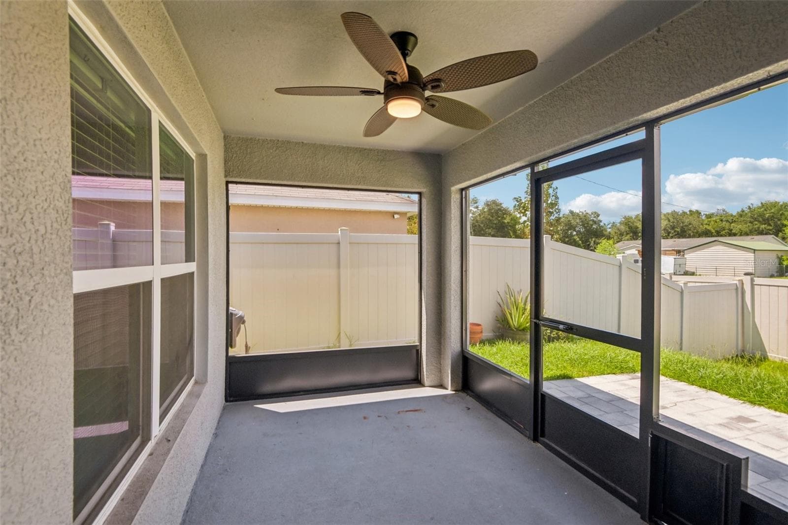 Lanai - 36945 GOFFAUX LOOP, ZEPHYRHILLS