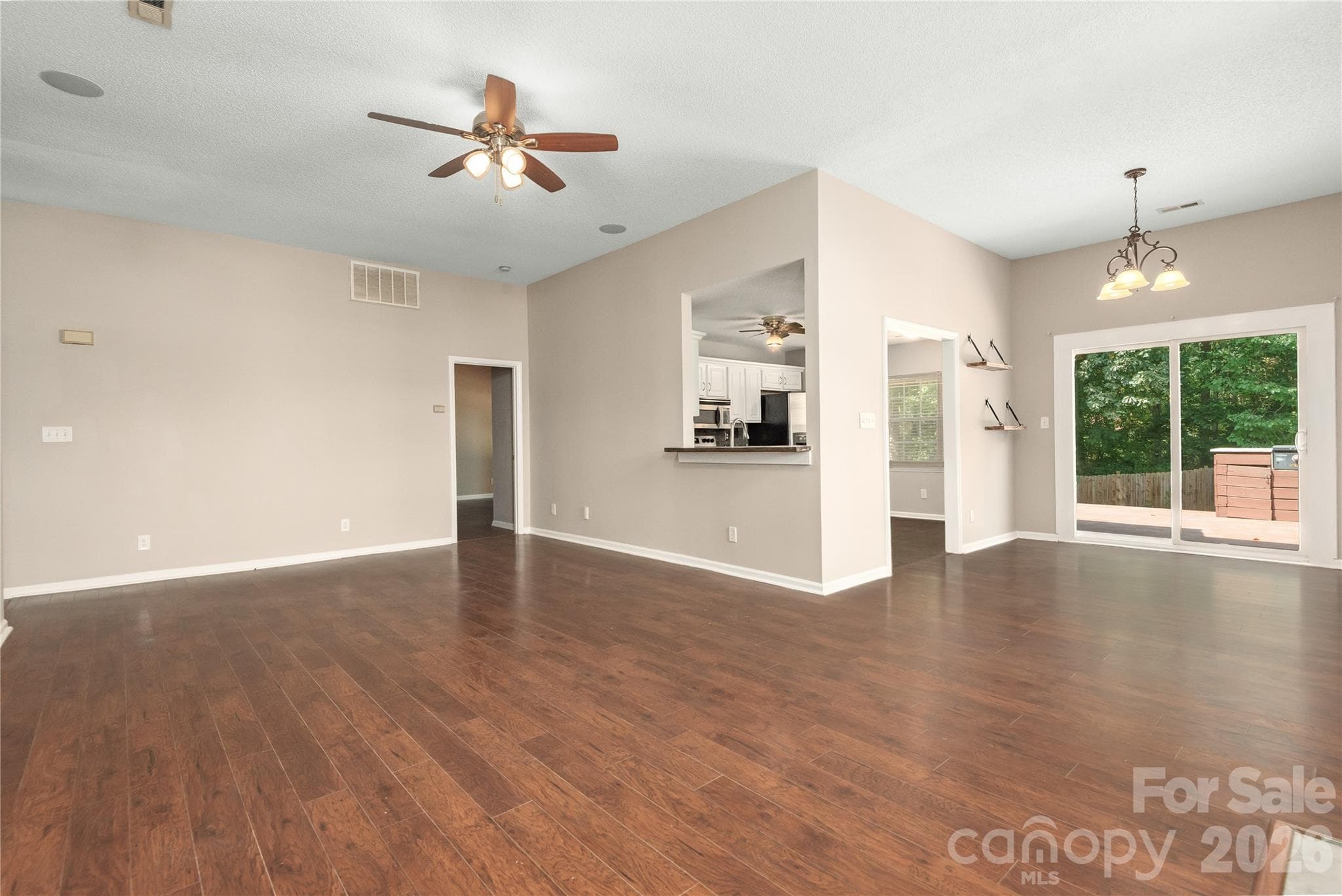 Single Family Residence at 10333 Danesway Lane, Cornelius, photo 5 of 29
