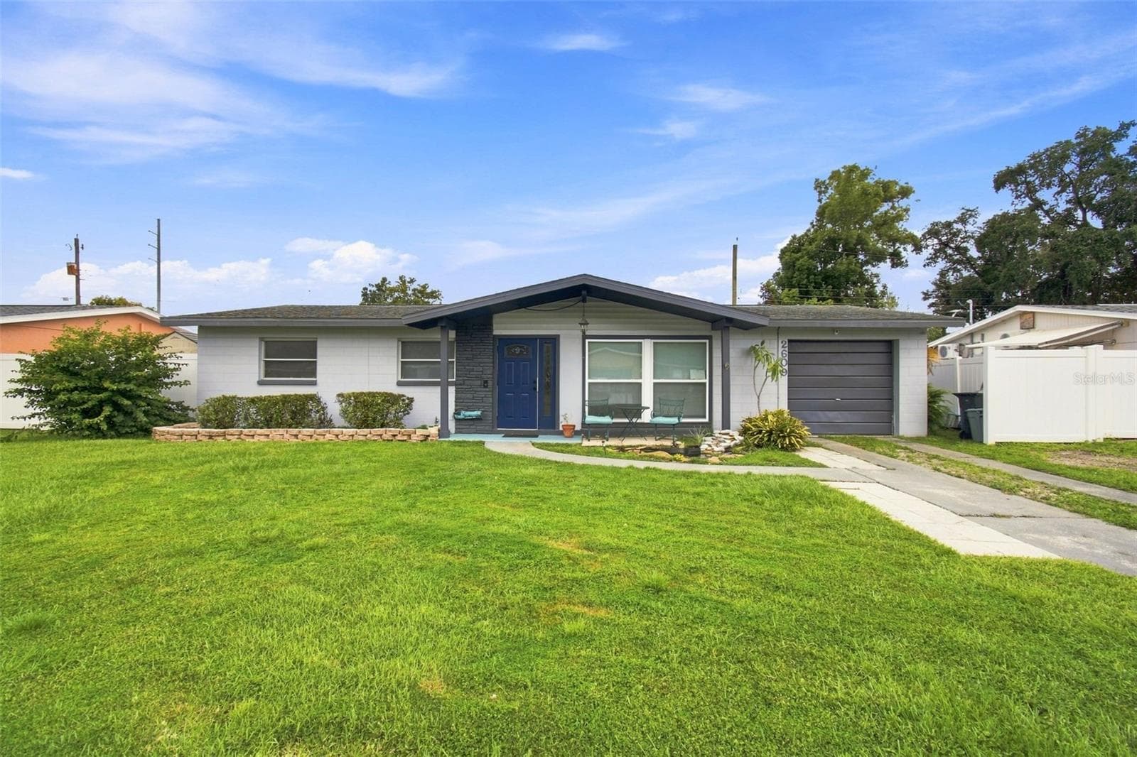 Single Family Residence at 2609 AUBURN AVE W, TAMPA, photo 2 of 18