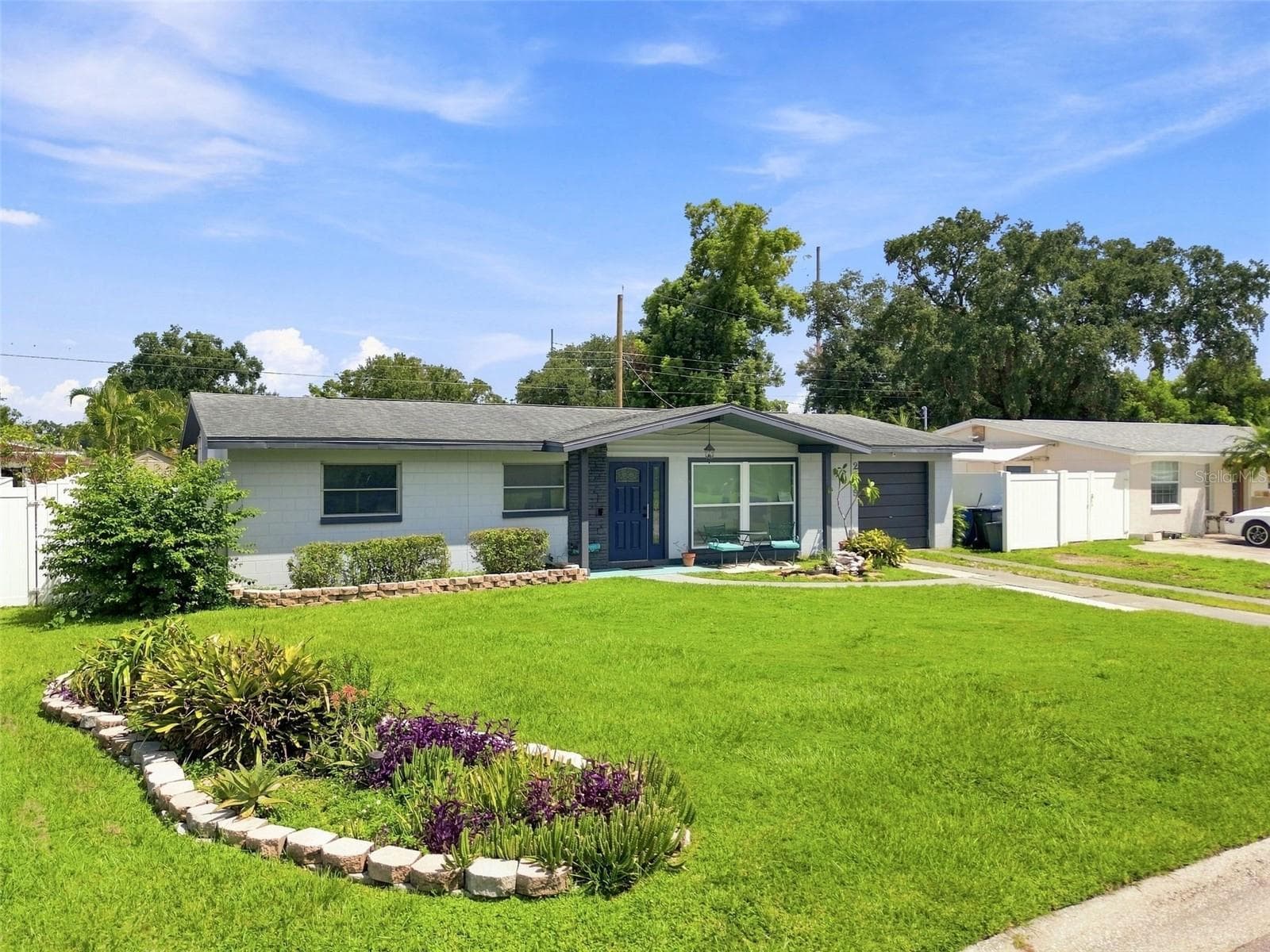 Single Family Residence at 2609 AUBURN AVE W, TAMPA, photo 3 of 18