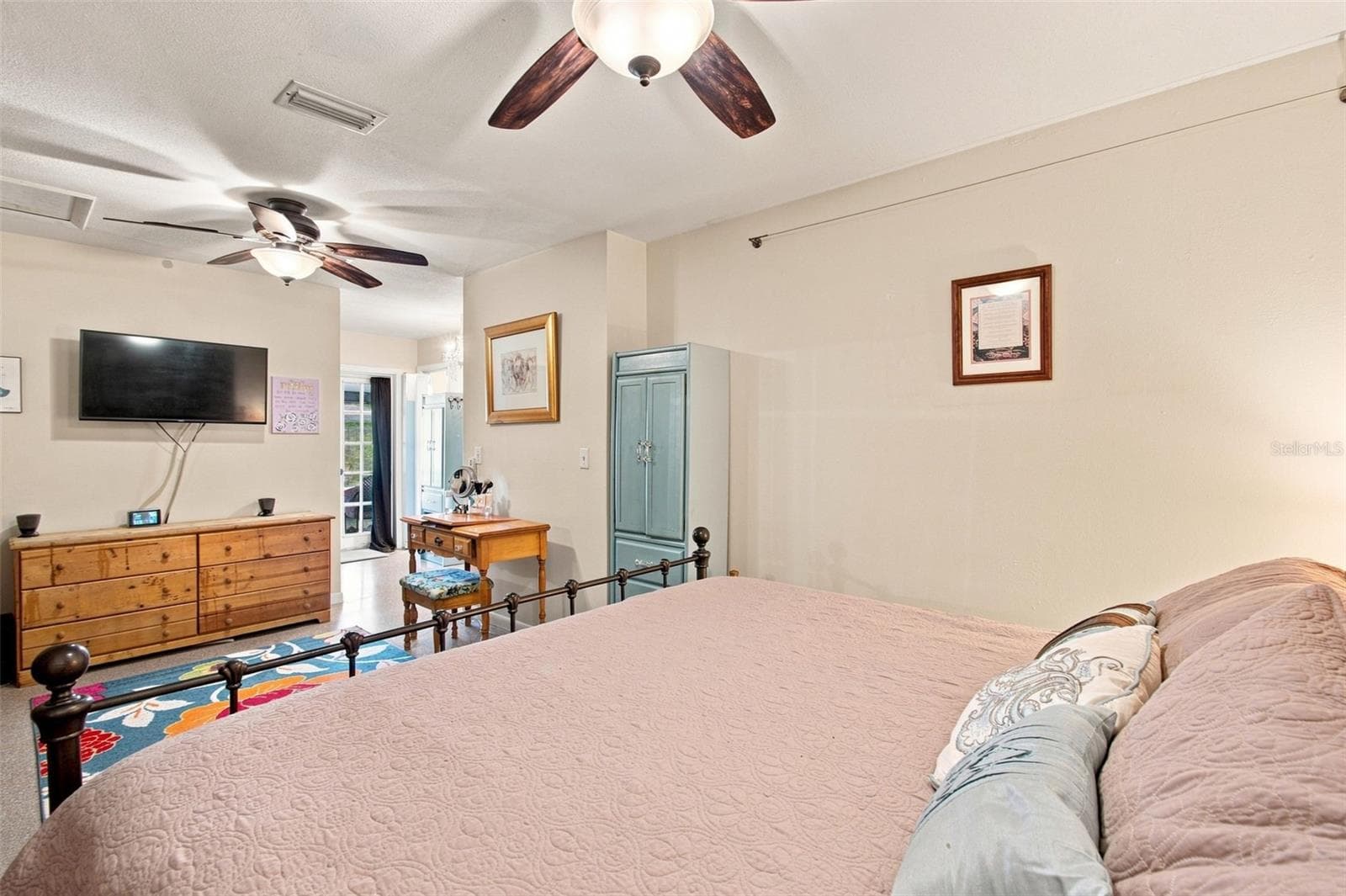 Single Family Residence at 2609 AUBURN AVE W, TAMPA, photo 9 of 18