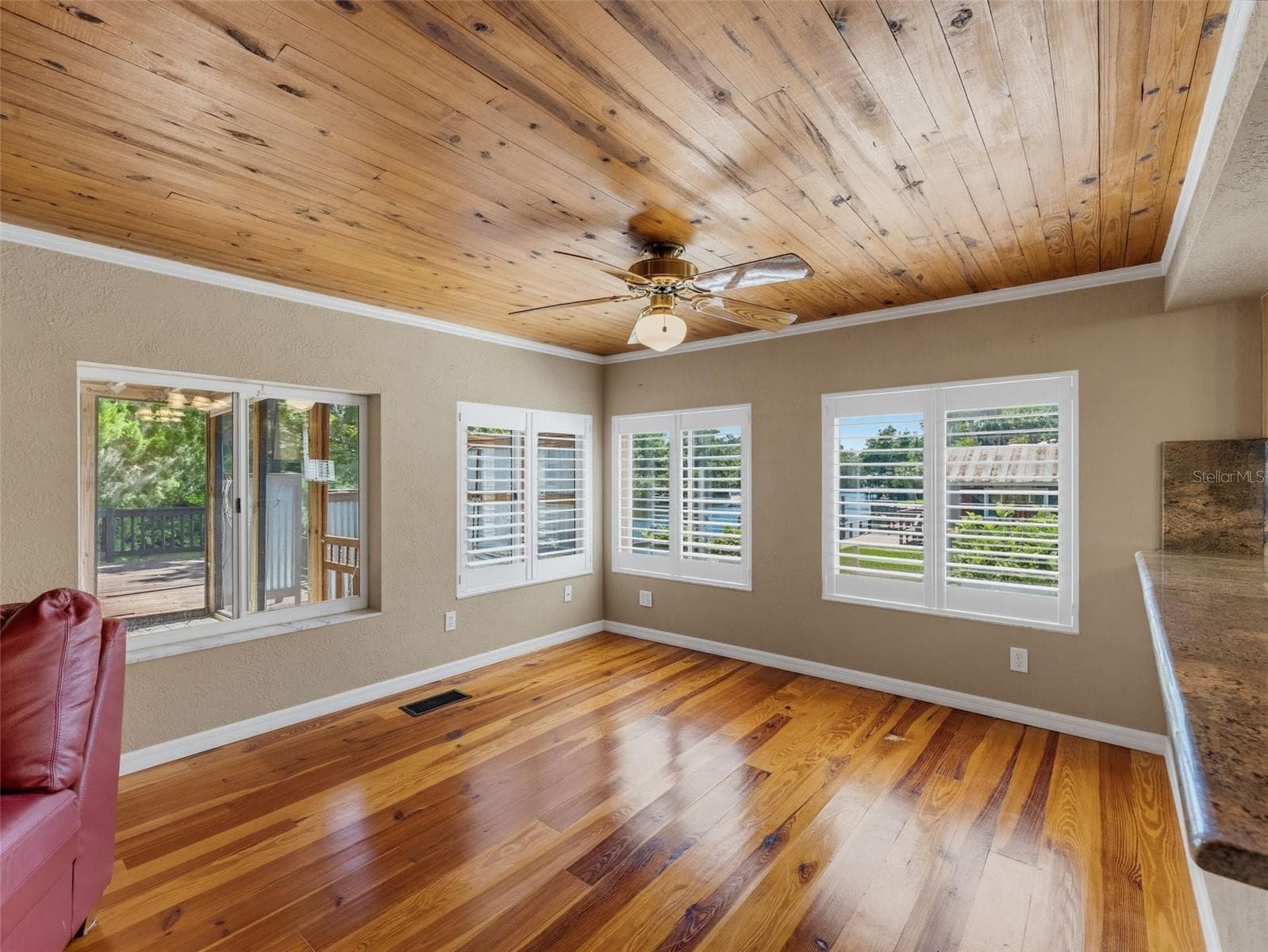 Single Family Residence at 5415 RIVERSIDE DR, YANKEETOWN, photo 25 of 100