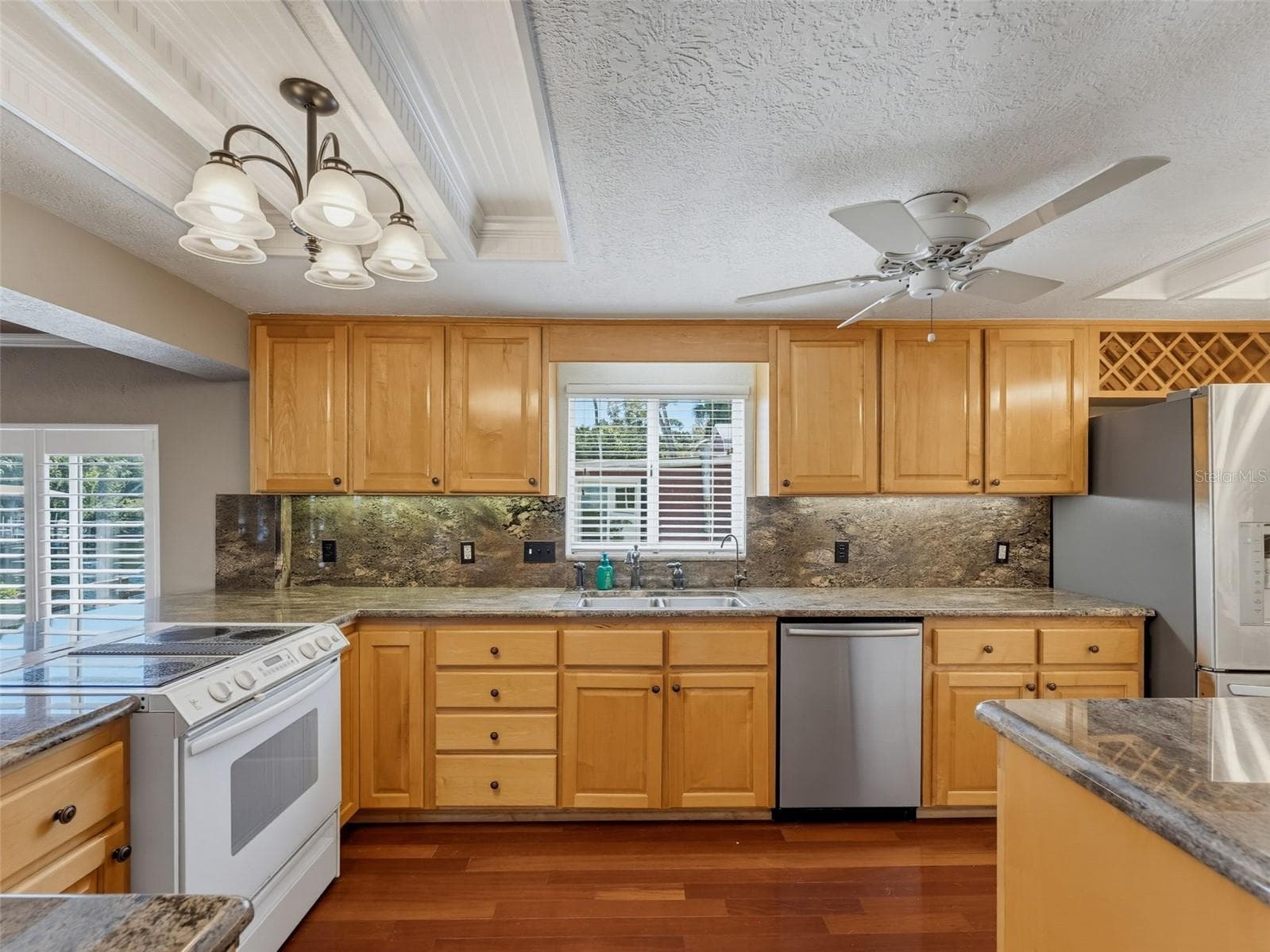 Single Family Residence at 5415 RIVERSIDE DR, YANKEETOWN, photo 28 of 100