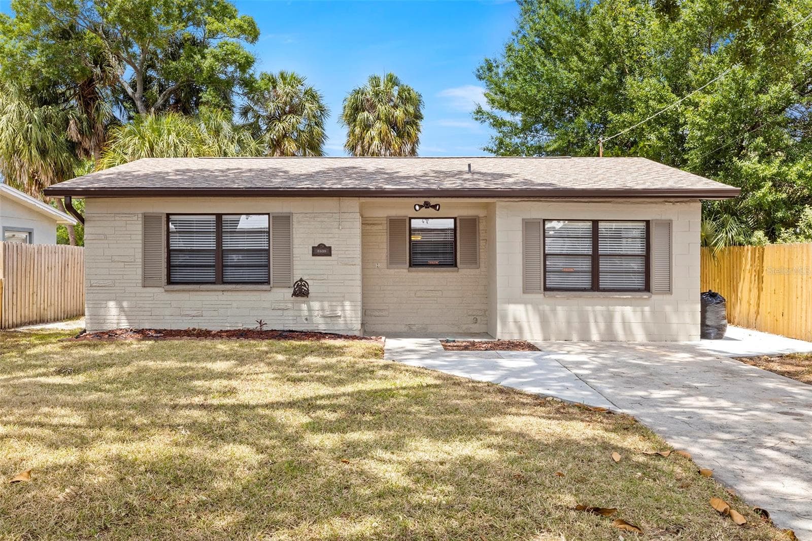 Single Family Residence at 2539 W UNION ST, TAMPA, photo 2 of 22